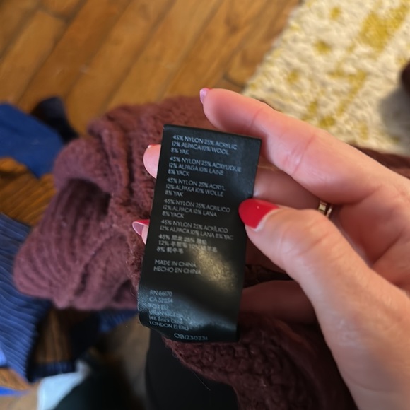 Sweater - Picture 3 of 3